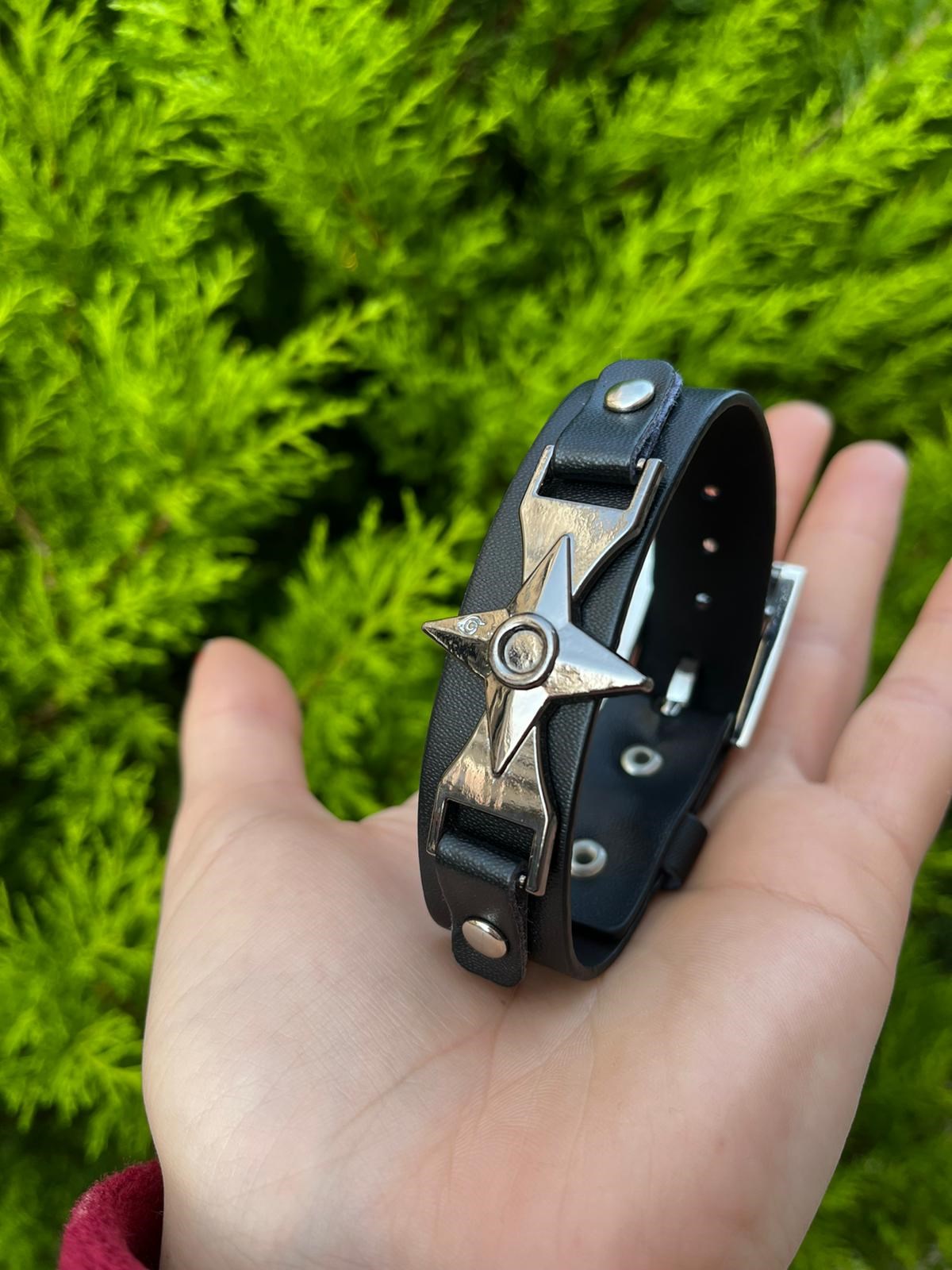 Naruto Shuriken Detaylı Kemerli Bileklik