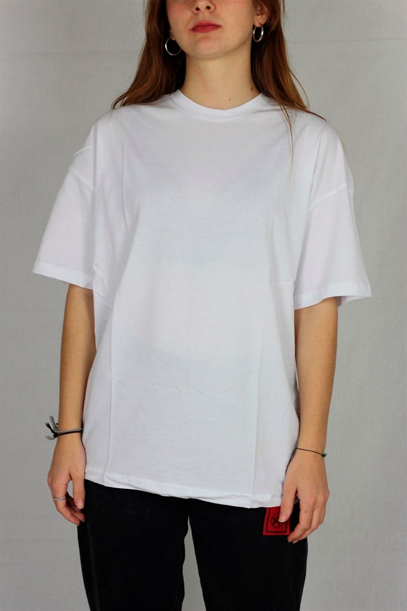 Oversize Beyaz Tişört