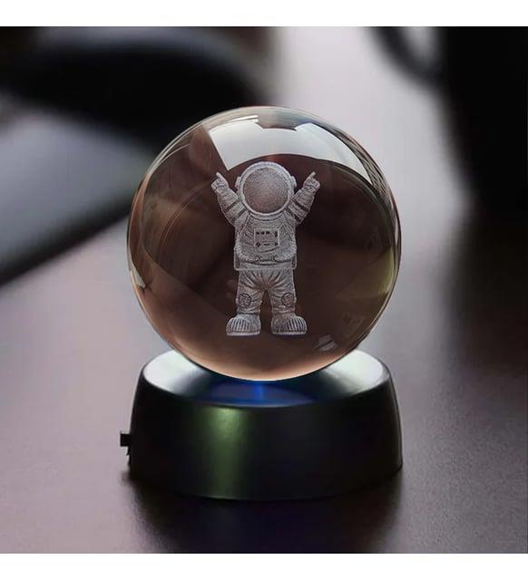 Tek Astronot Işıklı Cam Küre
