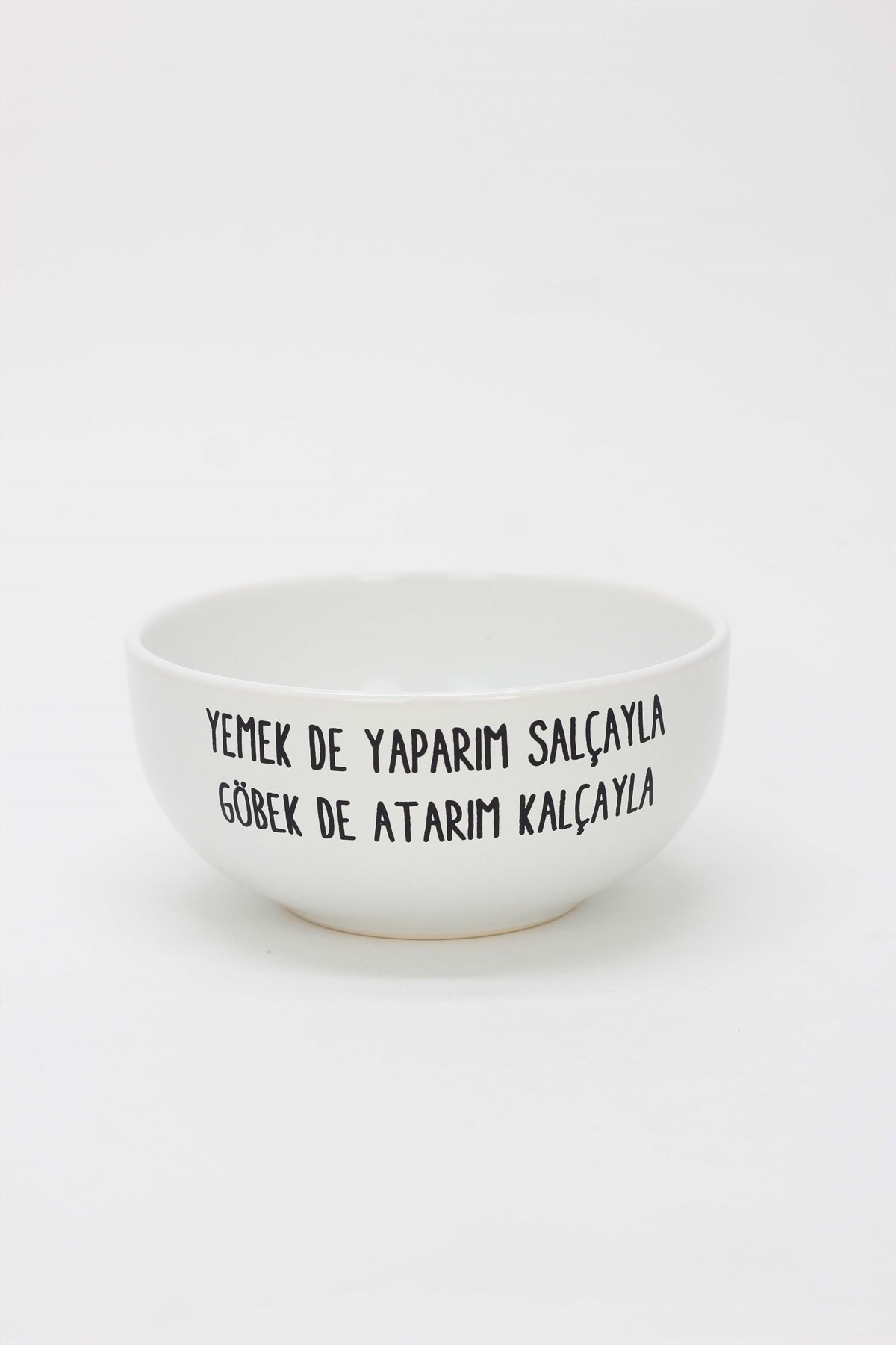 Yemekte Yaparım Salçayla Göbekte Atarım Kalçayla Kase