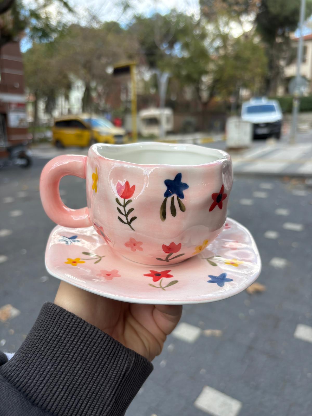 Yıldız Ve Çiçek Desenli Pinterest Kupa