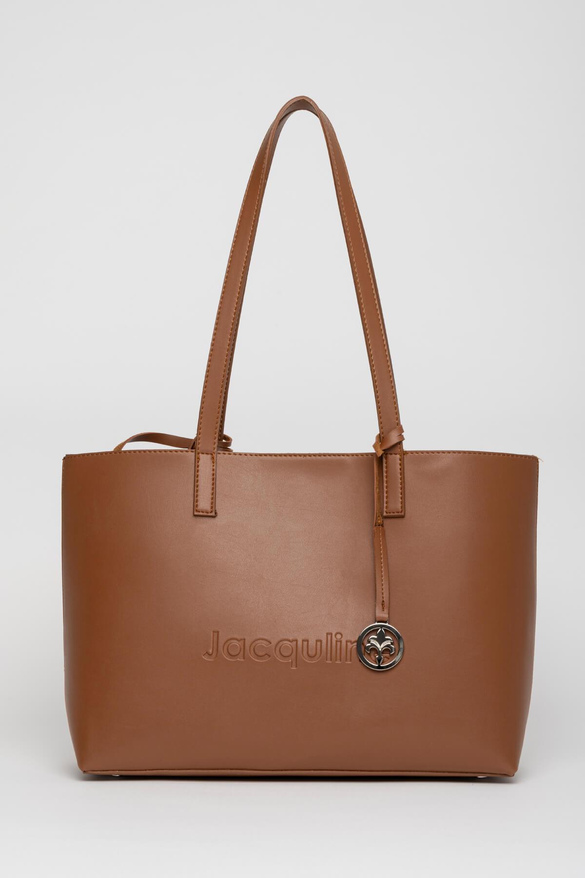 clio-jacquline-kadin-omuz-