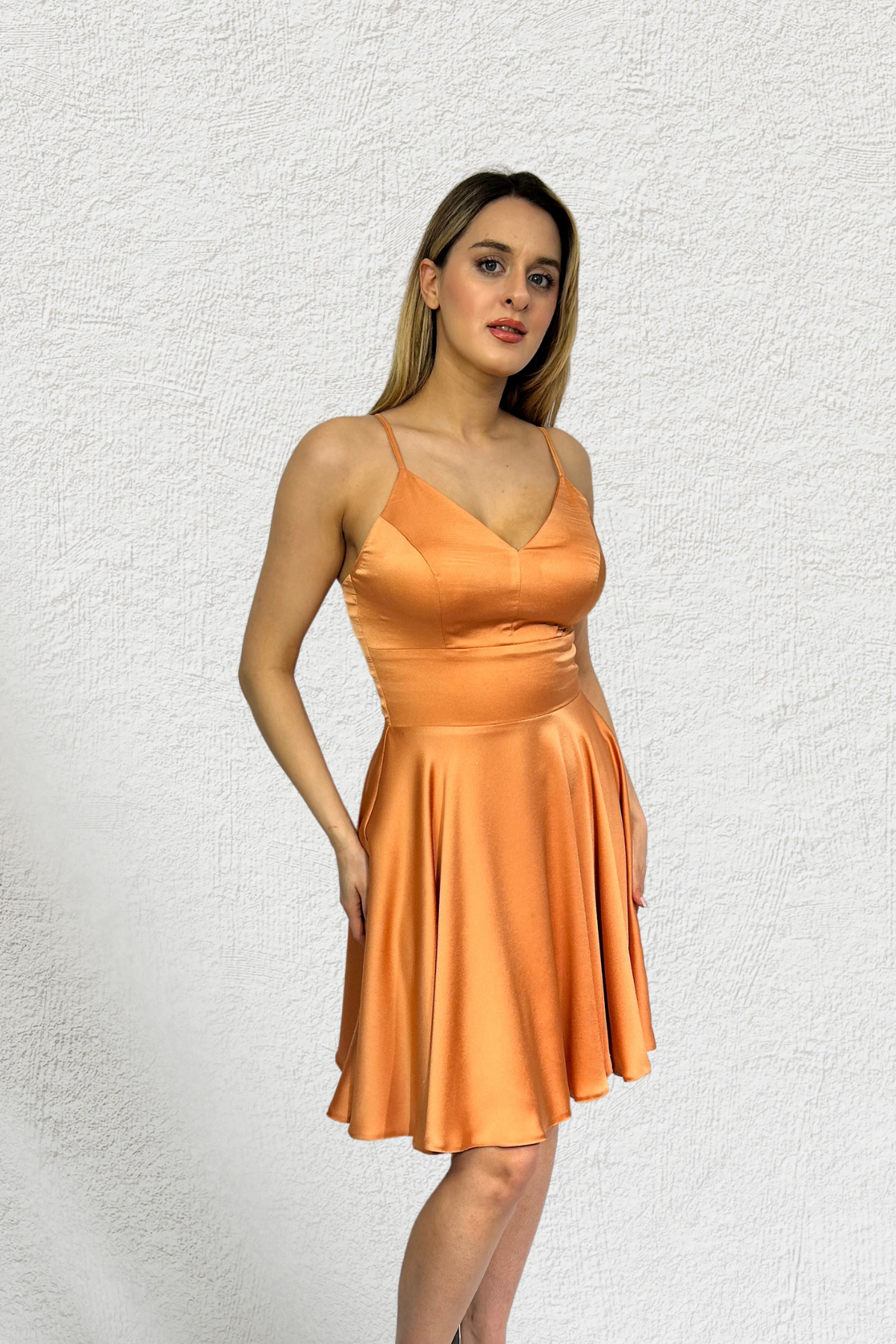 ORANJ SATEN KISA ABİYE