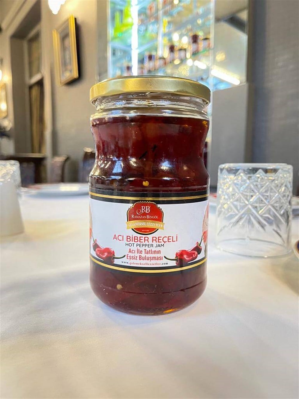 ACI BİBER REÇELİ 800 GRAM 