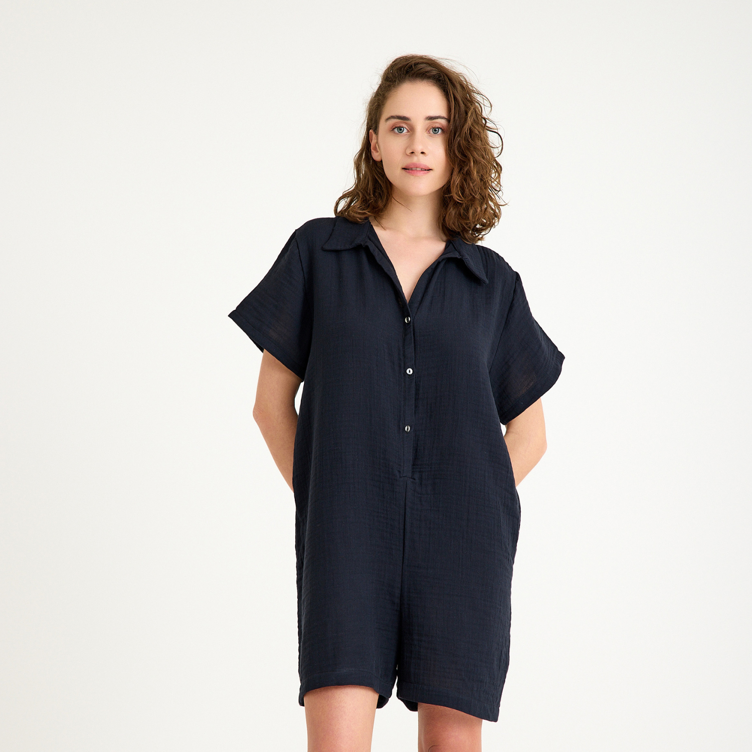 TULUM - %100 Pamuklu Dokuma Düğme Detaylı Gömlek Yaka Müslin Şort Tulum - Miespiga