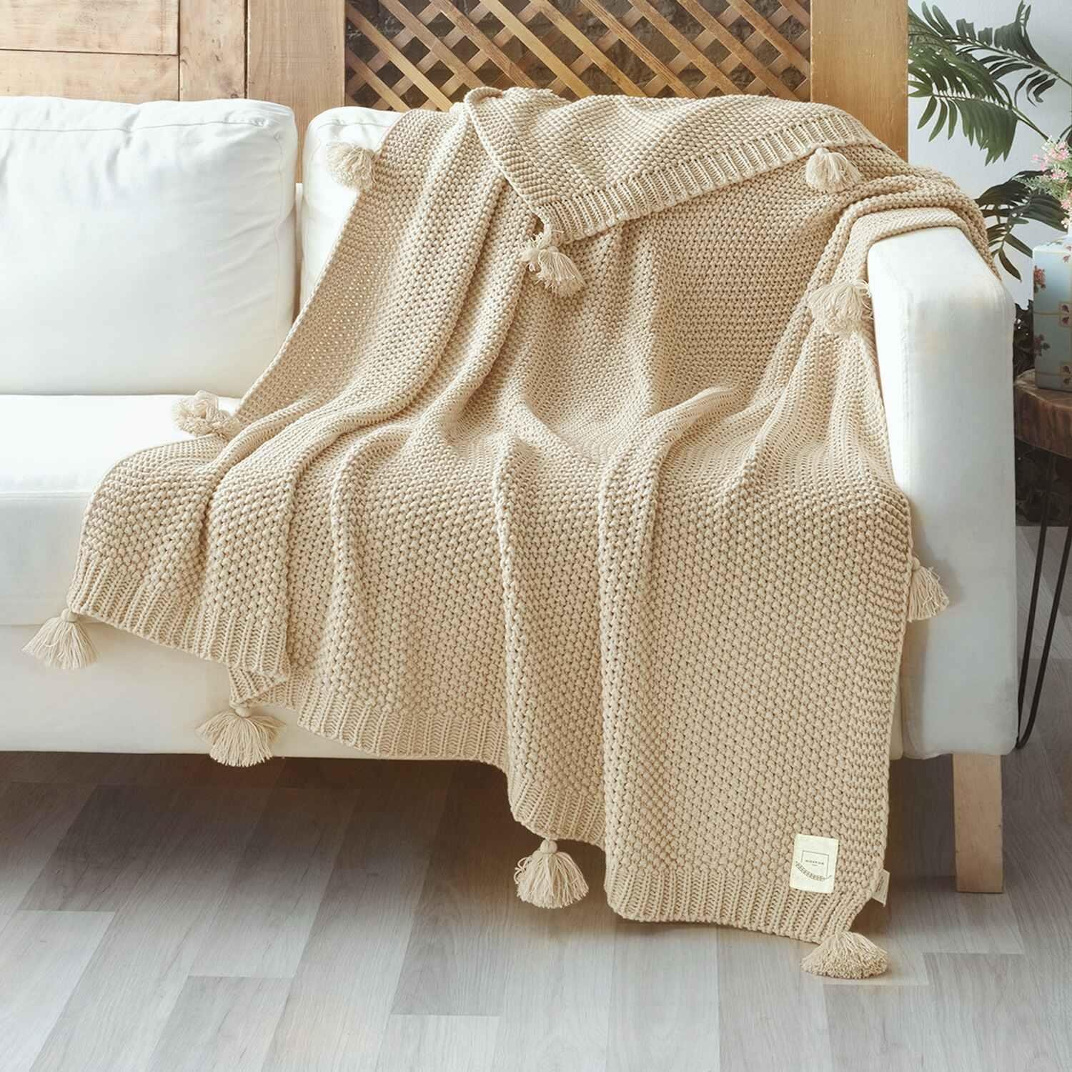 Battaniye - Coco Pirinç Örgü Ponponlu Triko Tv Battaniyesi Throw Koltuk Şalı - Miespiga