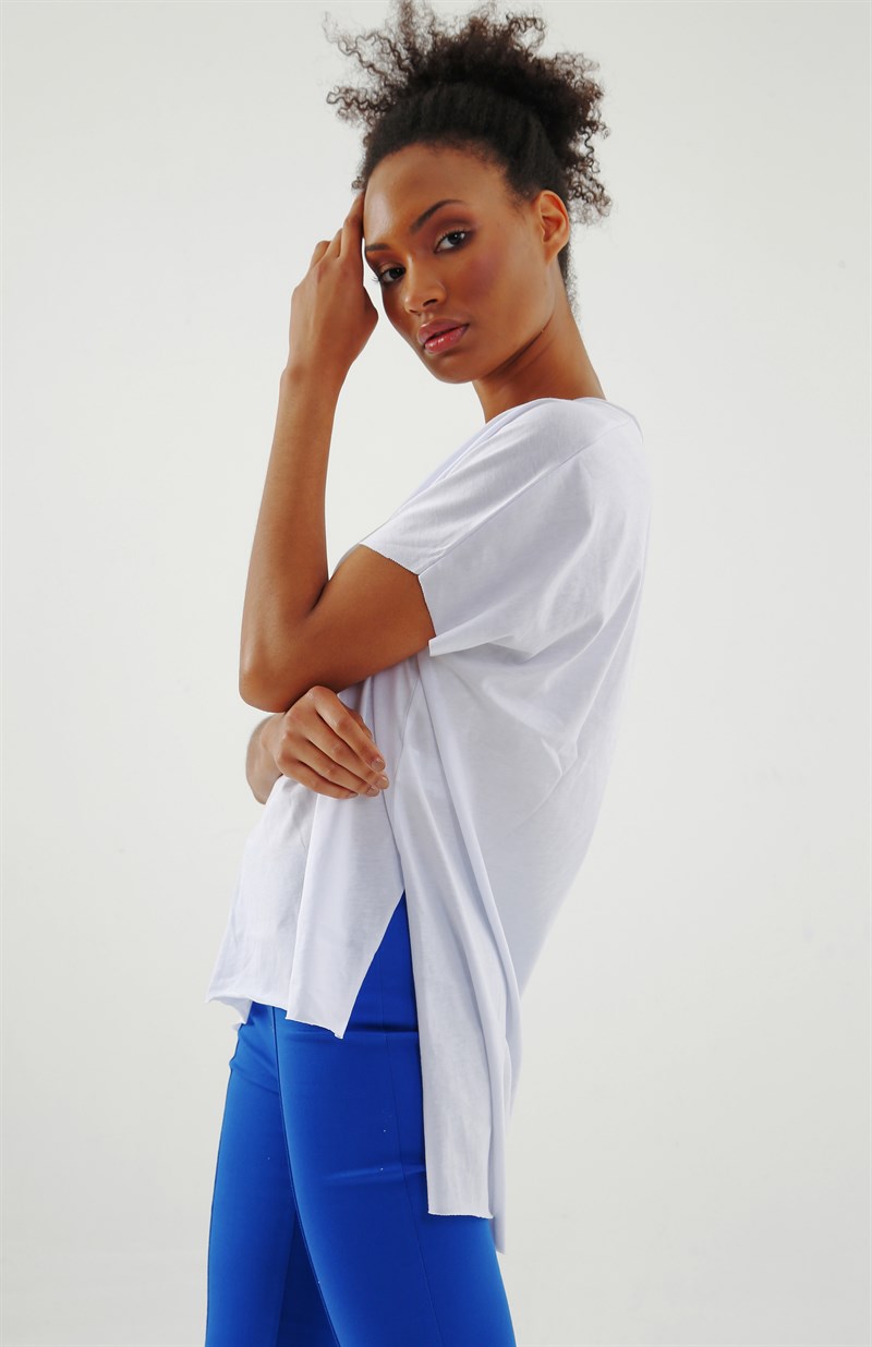 V Yaka Yırtmaçlı Tunik -Beyaz