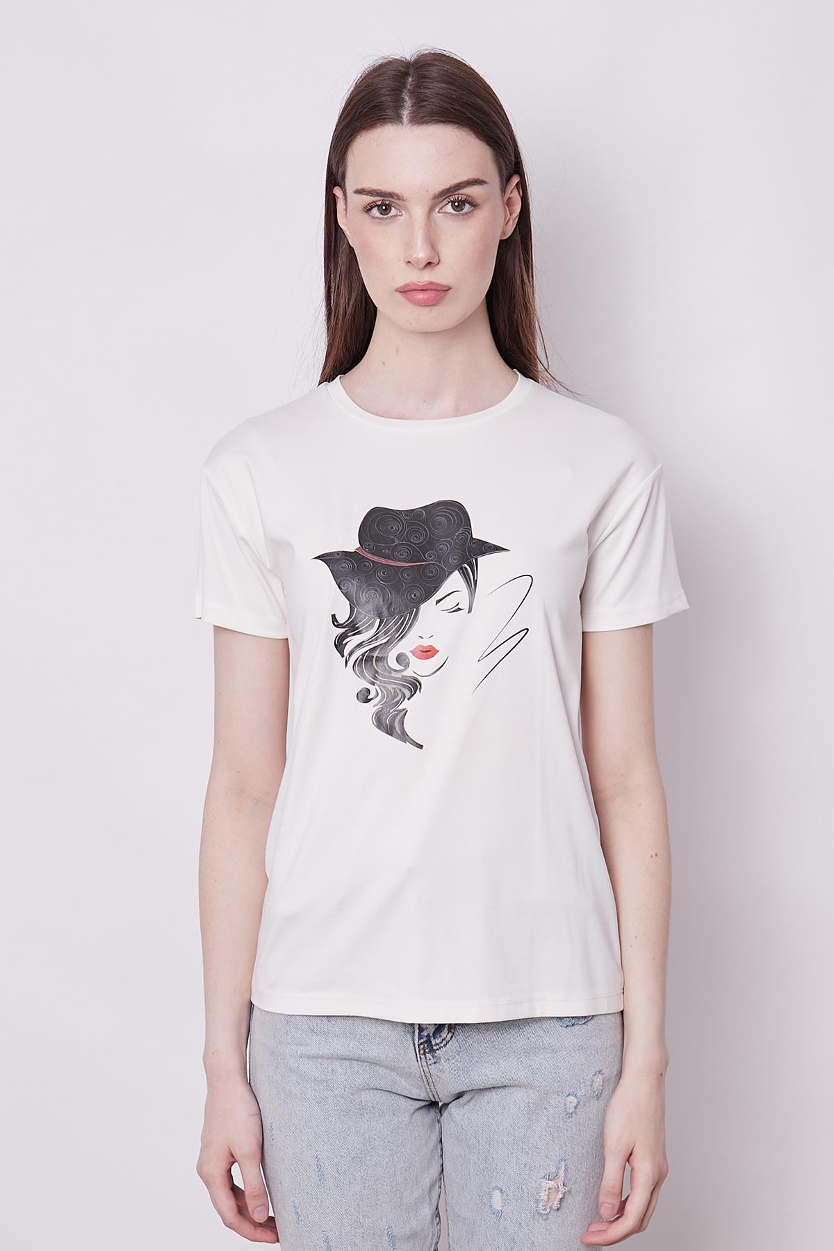 Baskılı Sıfır Yaka Kırışmaz Span Karışımlı Şık Kısa Kol T-shirt Bluz-Şapkalı