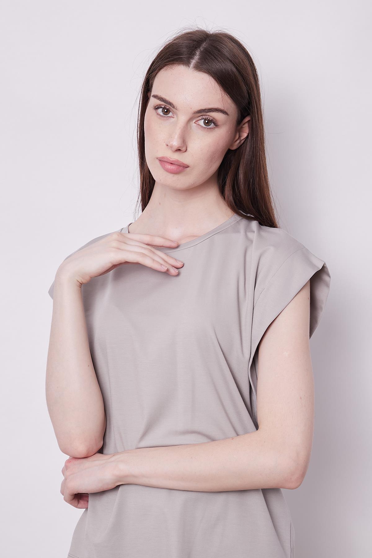 Şık Likralı Span Kumaş Kolsuz Geniş Sıfır Yaka Düşük Omuzlu Basic Tshirt Bluz-Gri