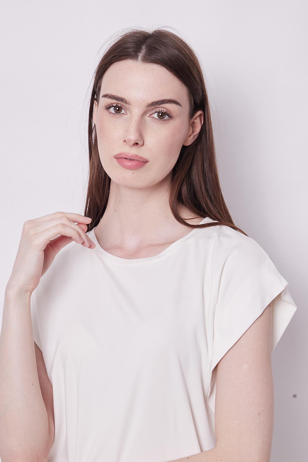 kadın kolsuz geniş sıfır yaka düşük omuzlu basic tshirt