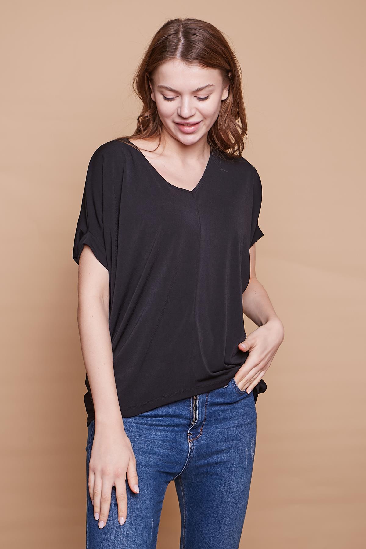 Likralı Krep V Yaka Kısa Kol Asimetrik Oversize Rahat Kesim Bluz-Siyah