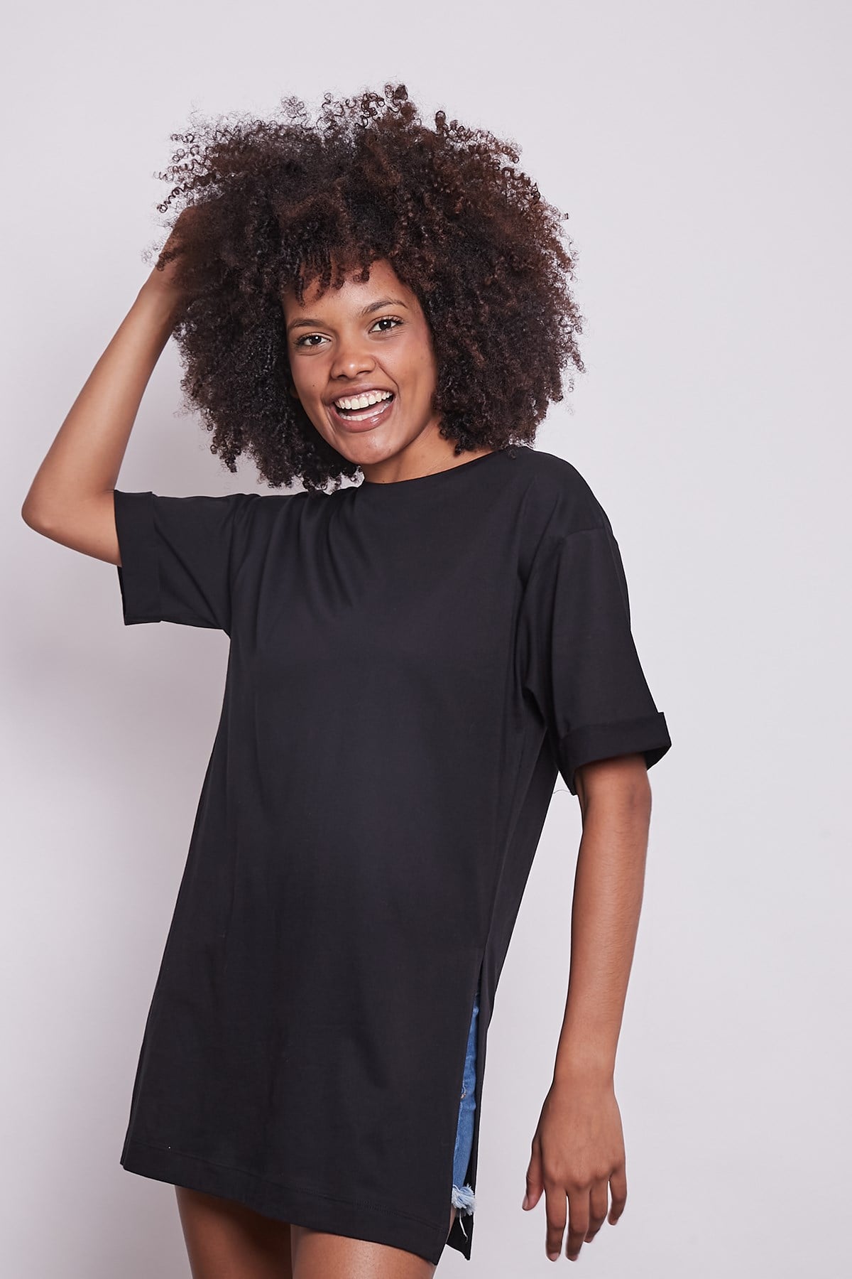 Likrasız Pamuk Sıfır Yaka Bol Duble Kol Yan Yırtmaçlı Oversize Tshirt-Siyah