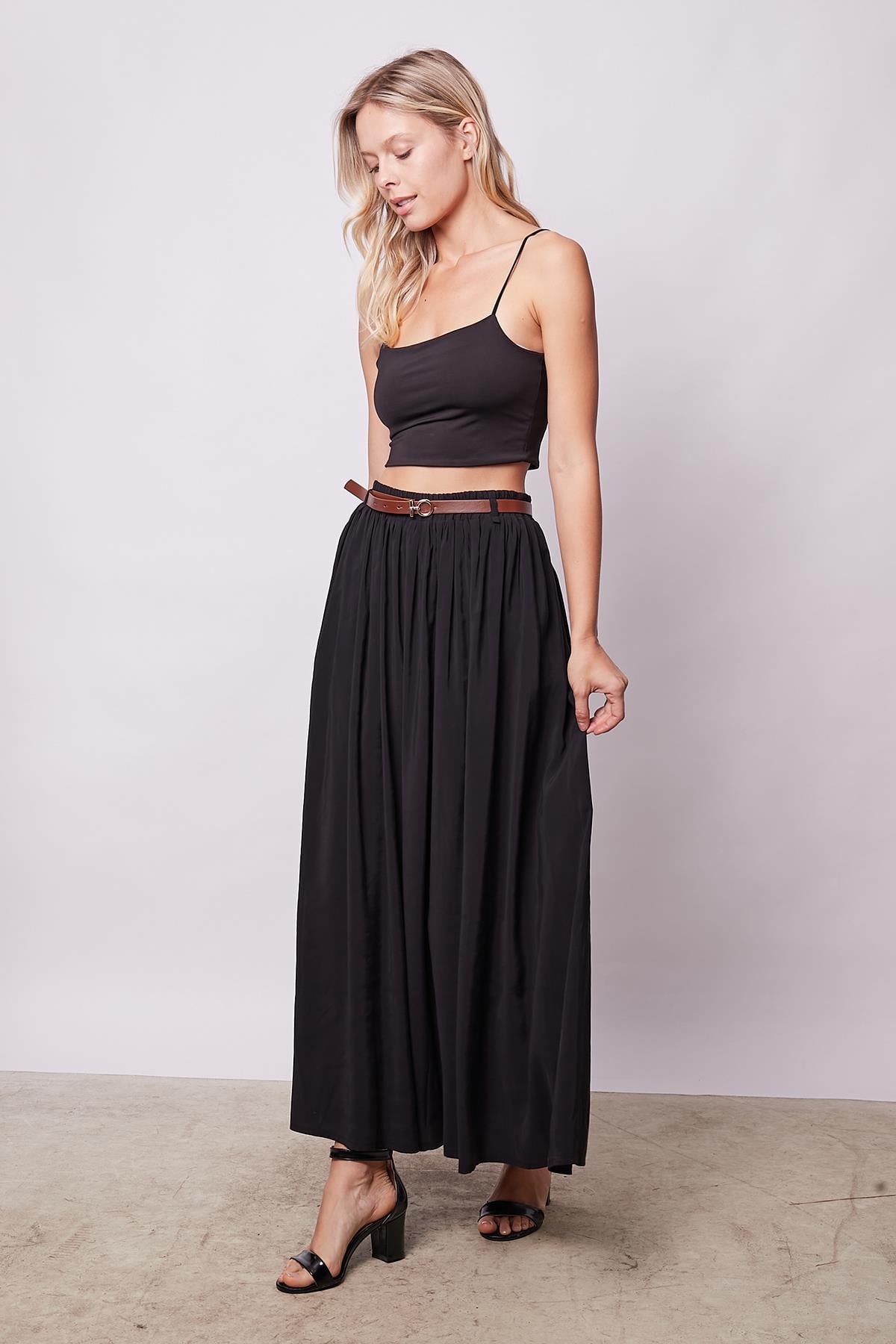 Kadın İpeksi Dokulu Modal Kumaş Cepli Beli Lastikli Bilek Boy Uzun Etek(Deri Kemer Dahil)-Siyah