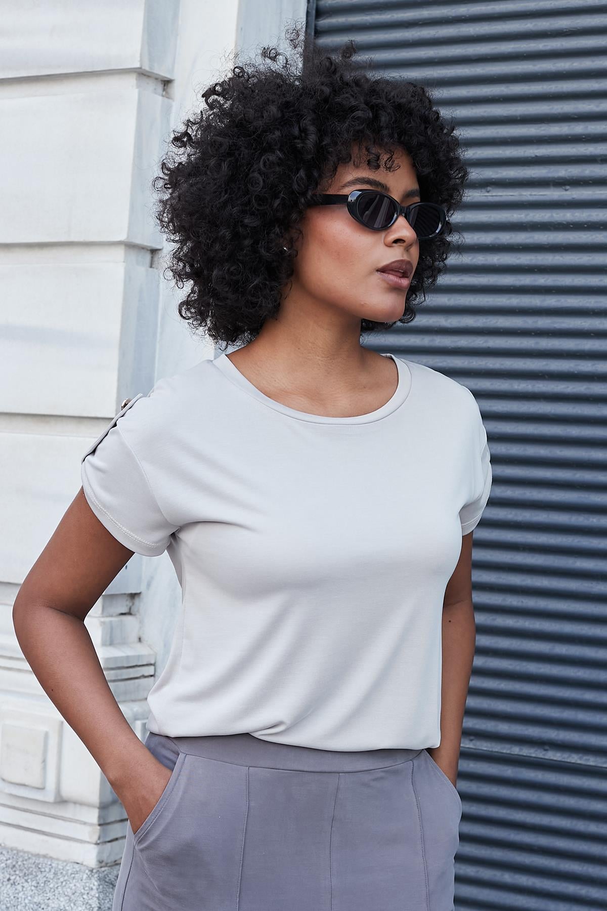 Kadın Modal Penye Geniş Sıfır Yaka Düşük Omuzlu Apoletli Kısa Kol T-shirt Bluz-Taş