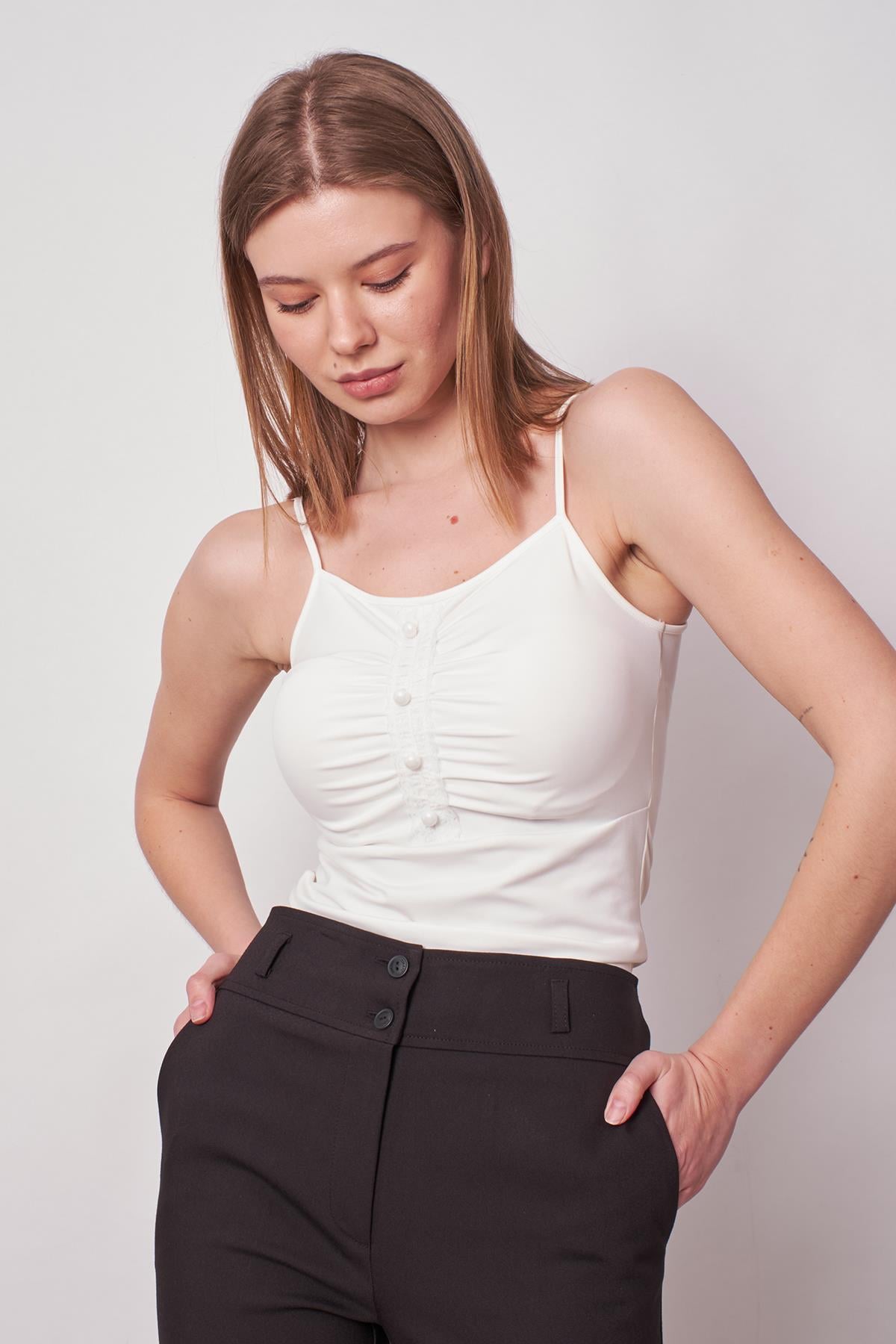 Kadın Önü Büzgülü Dantelli İp Askılı Likralı Body Bluz-Krem