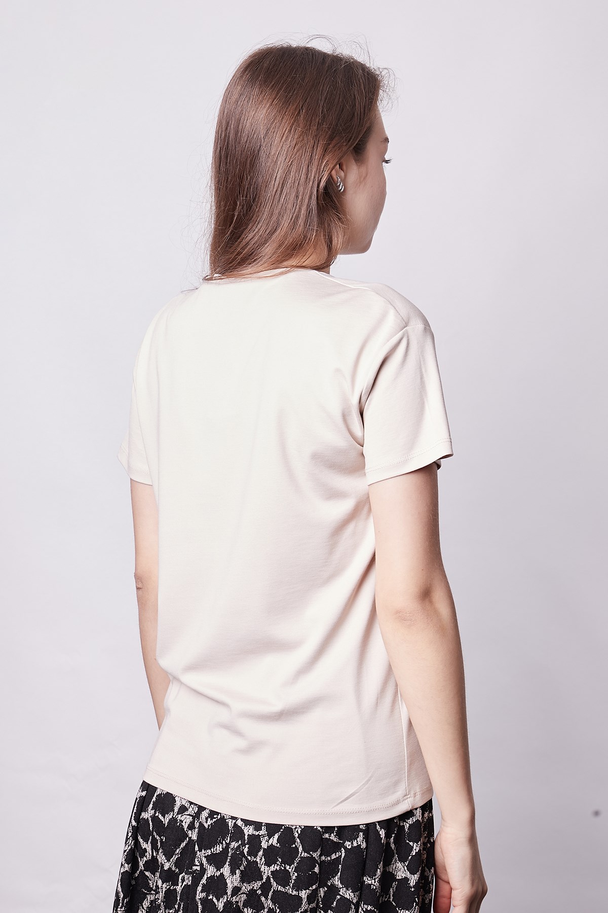 Kadın Sıfır Yaka Kırışmaz Span Karışımlı Şık Kısa Kol Likralı T-shirt Bluz-Bej 