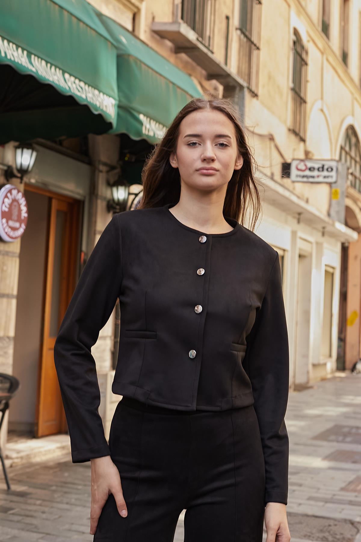 Kadın Esnek Süet Kumaş Sıfır Yaka Flato Cepli Uzun Kol Blazer Ceket-Siyah