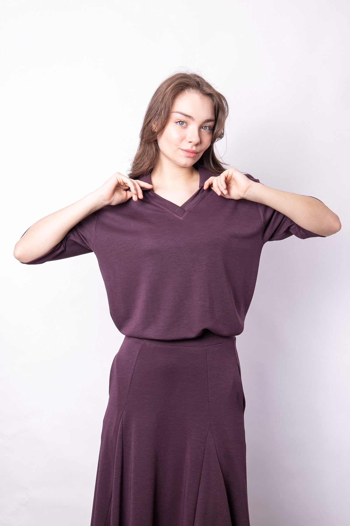 Kadın Yumşak Dokulu Esnek Kumaş V Yaka Yakalı Düşük Omuzlu Dirsek Boy Kollu Oversize Bluz-Bordo