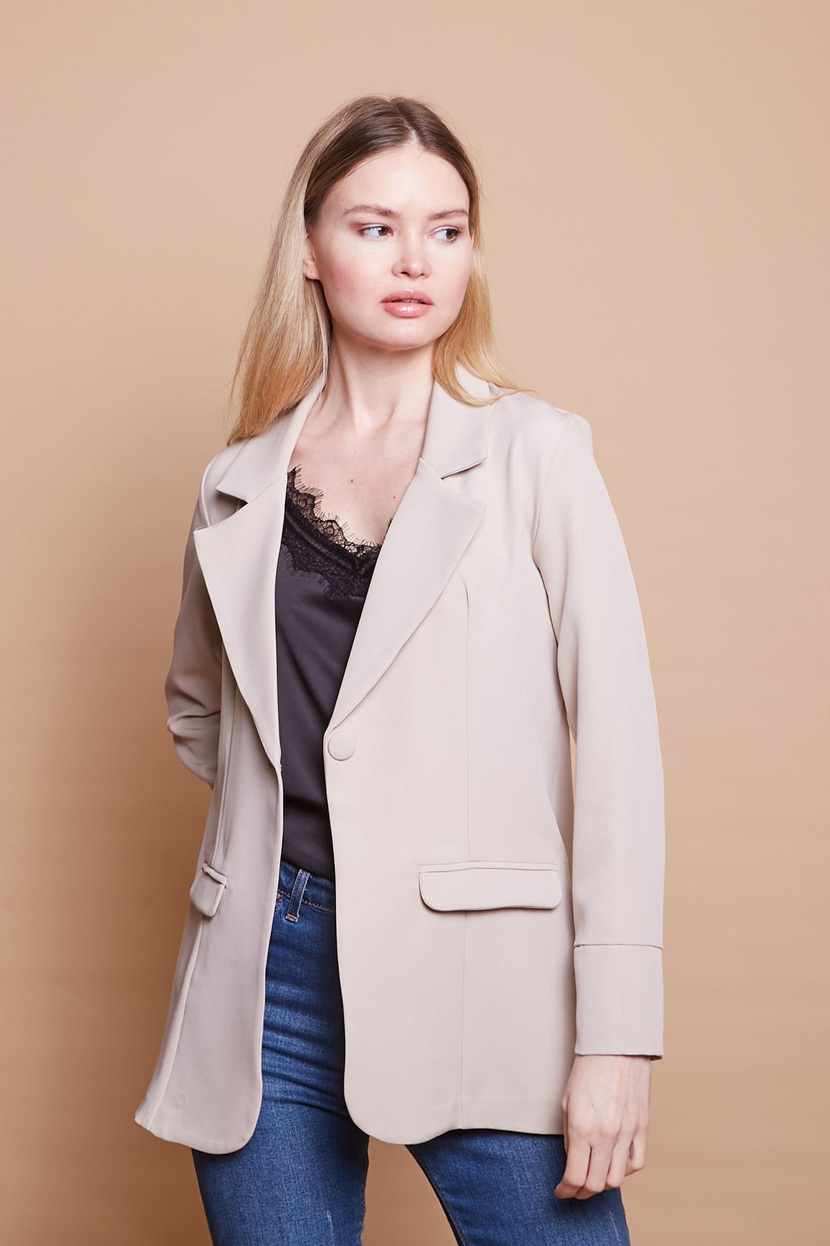 Yakalı Kolu Katlamalı Cep Kapaklı Salaş Boyfriend Oversize Hafif Likralı Kumaş Blazer Ceket-Taş
