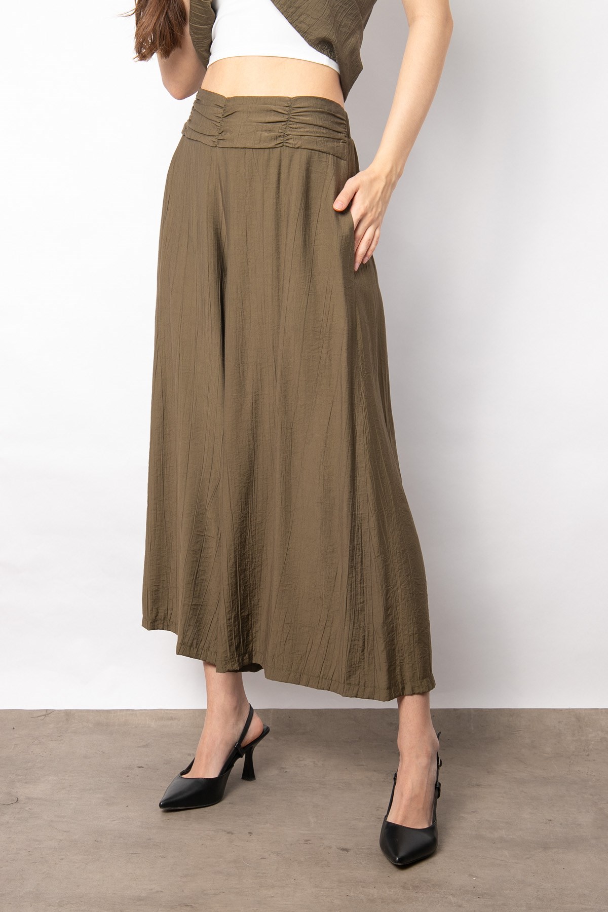 Kadın Yüksek Bel Beli Büzgülü Yan Cepli Bol Paça Palazzo Pantolon-Haki