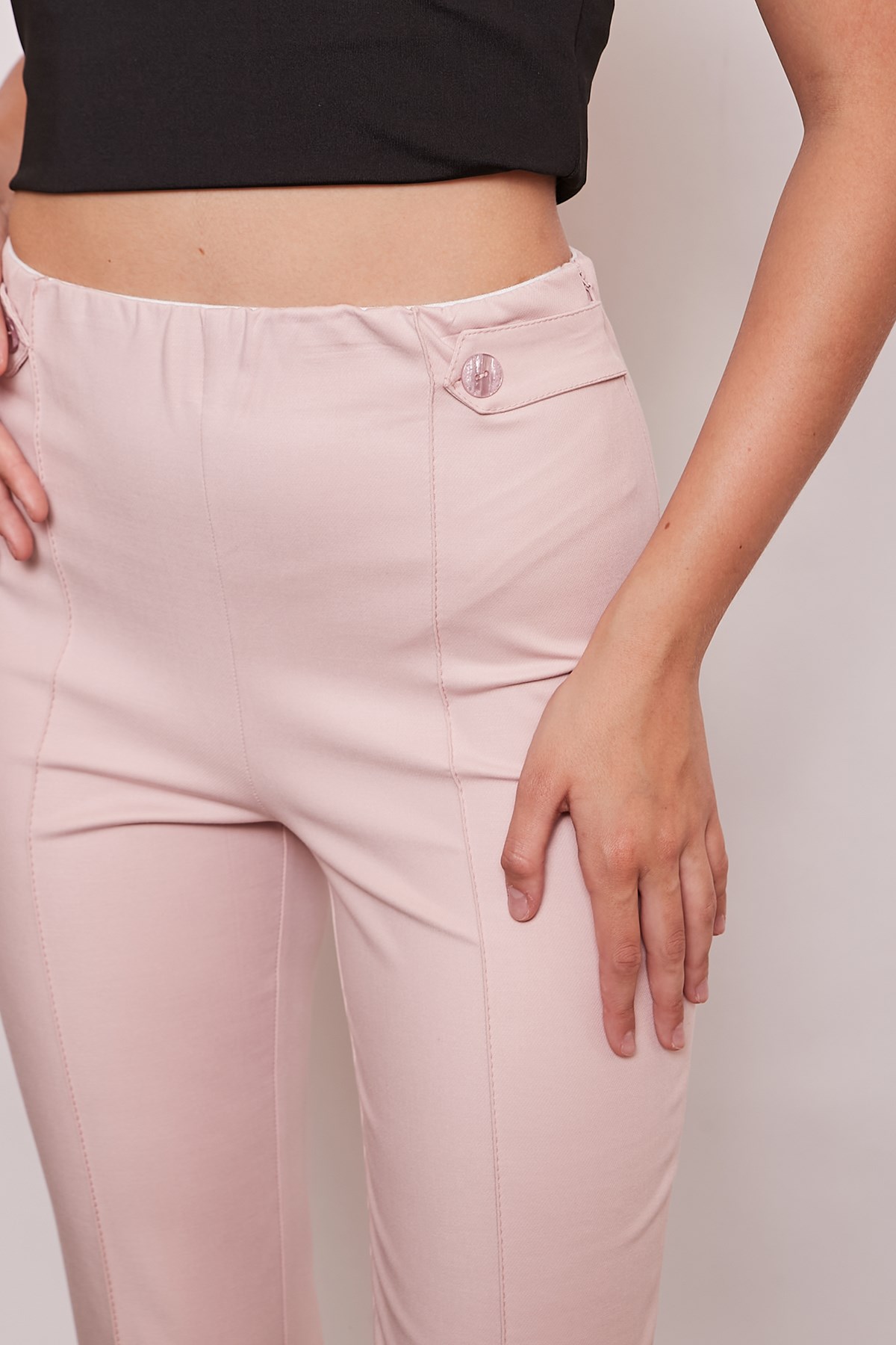 Kadın Yüksek Bel Önü Dikişli Beli Apoletli Düğmeli Boru Paça Kumaş Pantolon-Pudra