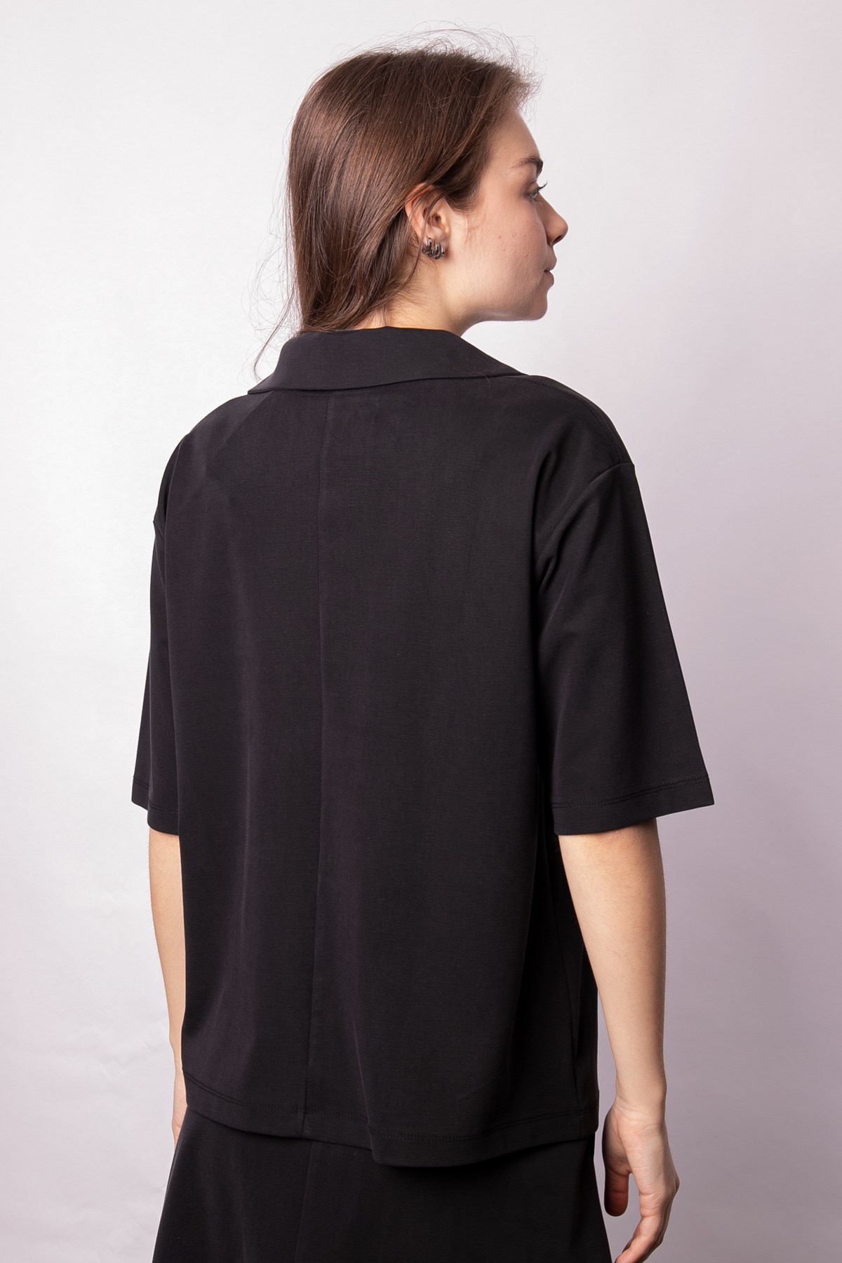 Kadın Yumşak Dokulu Esnek Kumaş V Yaka Yakalı Düşük Omuzlu Dirsek Boy Kollu Oversize Bluz-Siyah
