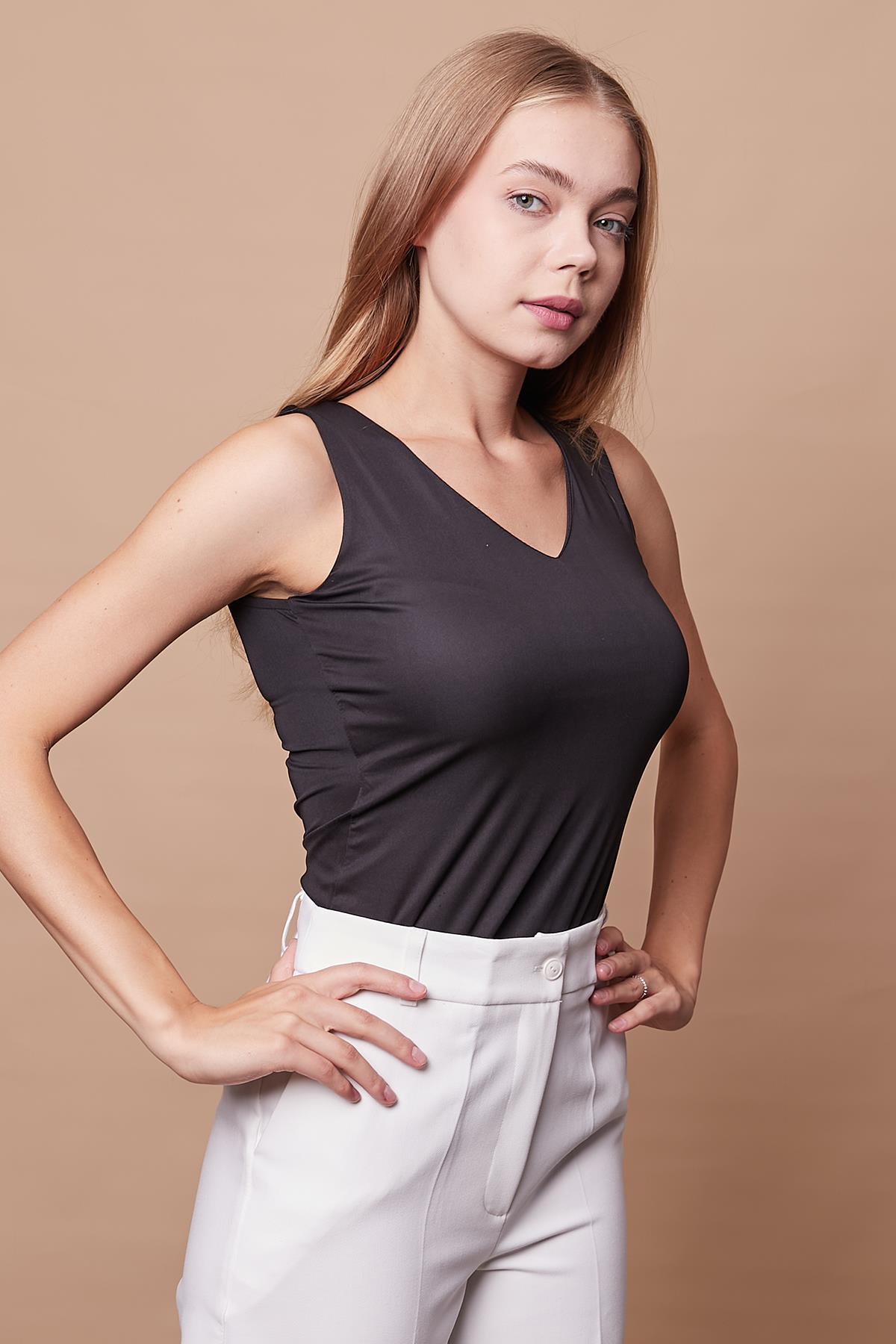 V Yaka Kolsuz Şık Likralı Body -Siyah 