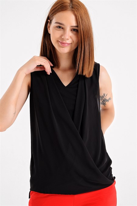 Şifon Detaylı Anvelop Kolsuz Şık Ofis Bluz-Siyah