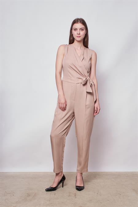 %100 Iyocell Akıcı Şık Kumaş Anvelop Kruvaze Bağcıklı Cepli Önü Pileli Dar Paça Tulum -Taş 