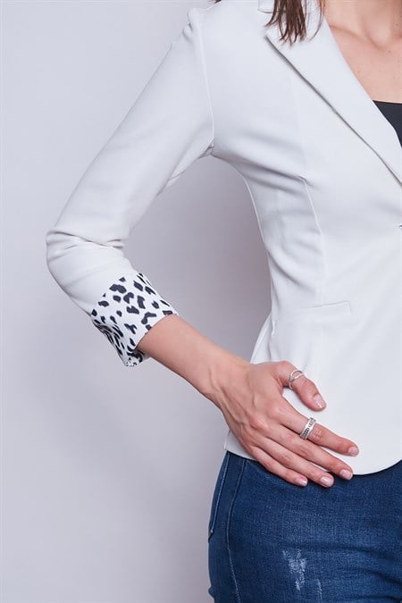 Yakalı Flato Cepli Kolu Duble Uzun Kol Ofis Şık Blazer Kumaş Ceket-Krem 