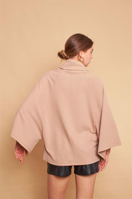 Degaje Yaka Balıkçı Yarasa Model Rahat Kesim Oversize Triko Bluz-Koyu Bej