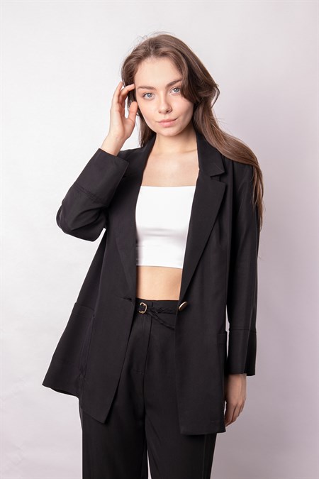 Kadın Baharlık Kumaş Rahat Kesim Yakalı Cepli Kolu Katlamalı Boyfriend Blazer Ceket-Siyah