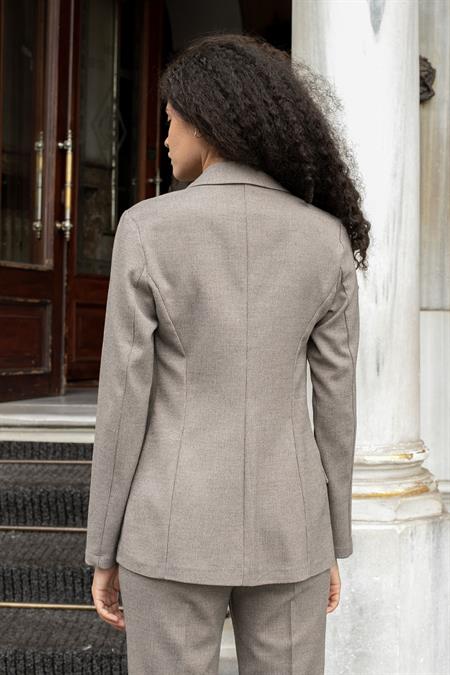 Kadın Balıksırtı Desenli Yakalı Cep Kapaklı Uzun Kol Blazer Ceket-Bej Balıksırtı
