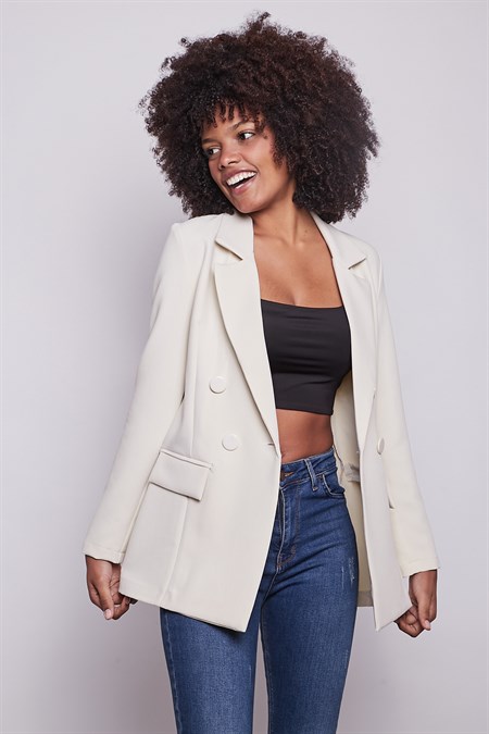 Kadın Düğme Detaylı Uzun Kol Şık Ofis Süs Cep Kapaklı Kumaş Blazer Ceket-Şampanya