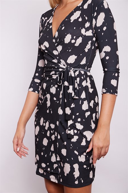 Desenli Kapri Truvakar Kol Anvelop Kruvaze Yandan Bağlamlı Elbise-Siyah Desen