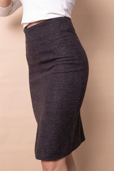 Kadın Diyagonal Hafif Likralı Yünlü Kumaş Önü Yırtmaçlı Diz Boy Kalem Etek-Kahve Diyagonal