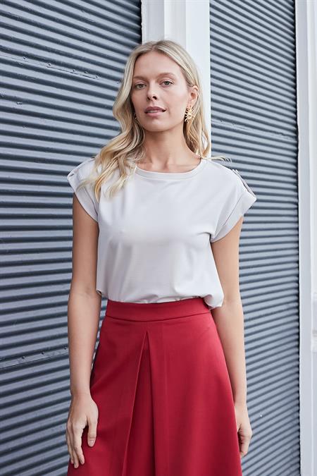 Kadın Kaliteli Likrasız Span Kumaş Geniş Sıfır Yaka Duble Kollu Apoletli Düğmeli T-shirt Bluz-Taş