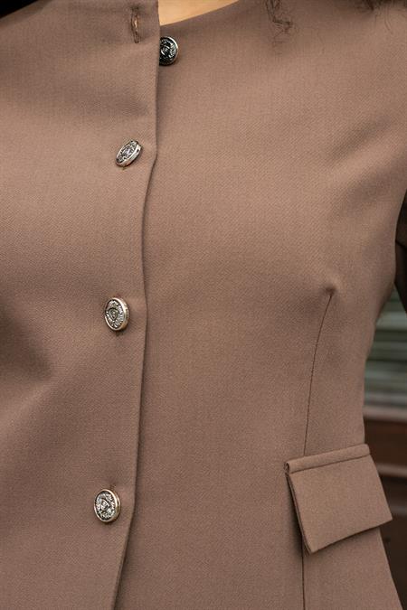 Kadın Hafif Esnek Kumaş Geniş Sıfır Yaka Cep Kapaklı Uzun Kol Dar Kesim Hafif Kısa Blazer Ceket-Sütlü Kahve 