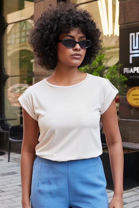 Kadın Kaliteli Likrasız Span Kumaş Geniş Sıfır Yaka Duble Kollu Apoletli Düğmeli T-shirt Bluz-Şampanya