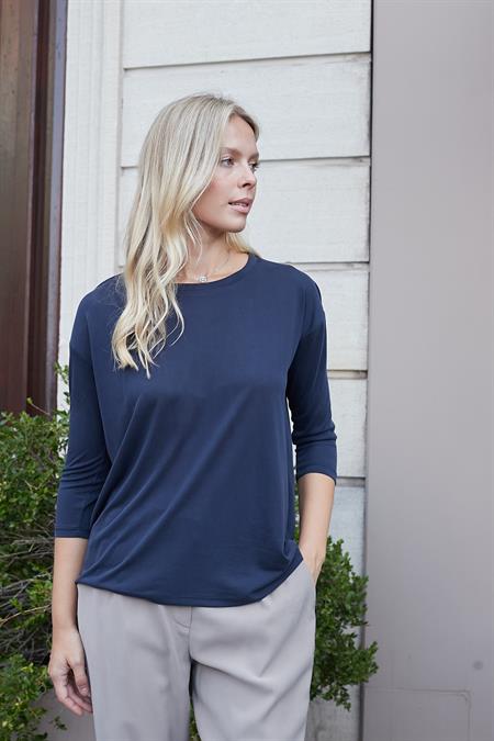 Kadın Kaliteli Modal Esnek Kumaş Geniş Sıfır Yaka Kapri Truvakar Kol Hafif Salaş Bluz-Lacivert