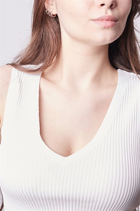 Kadın Likralı Esnek Triko V Yaka Kaşkorse Body Bluz-Krem