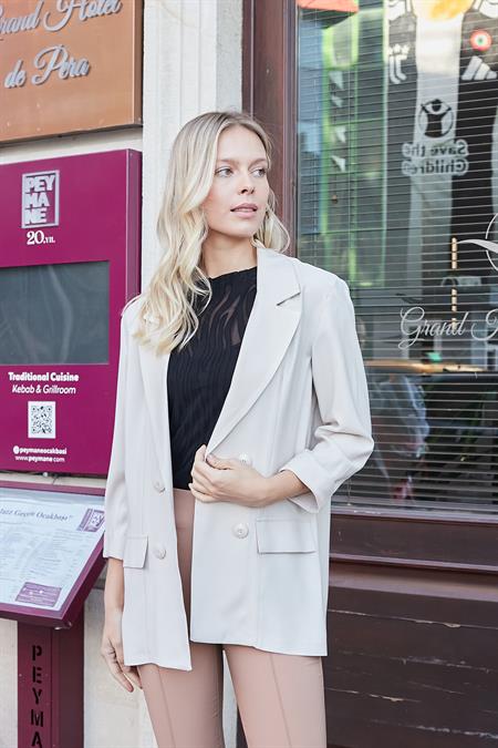 Kadın İpeksi Dokulu Modal Kumaş Yakalı Cep Kapaklı Oversize Salaş Blazer Ceket-Taş