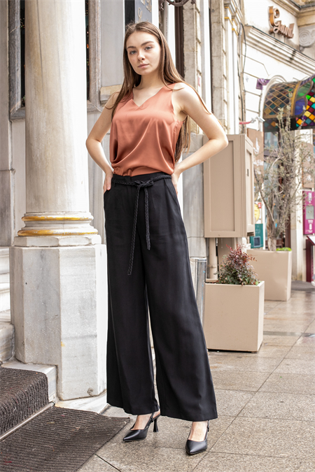 Kadın Modal Diyagonal Kumaş Yüksek Bel Yan Cepli Kemerli Bol Paça Palazzo Pantolon-Siyah