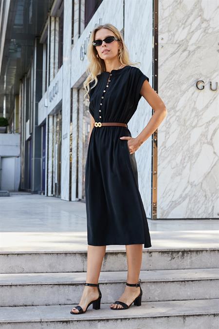 Kadın Yumuşak Dokulu İpeksi Modal Kumaş Hakim Yaka Beli Lastikli Önü Düğmeli Diz Altı Elbise-Siyah