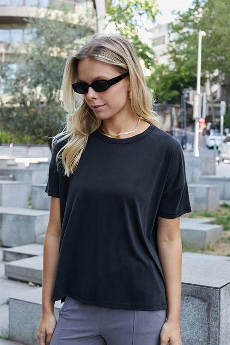 Kadın Modal Penye Geniş Sıfır Yaka Düşük Omuzlu Yanları Yırtmaçlı Bluz-Siyah