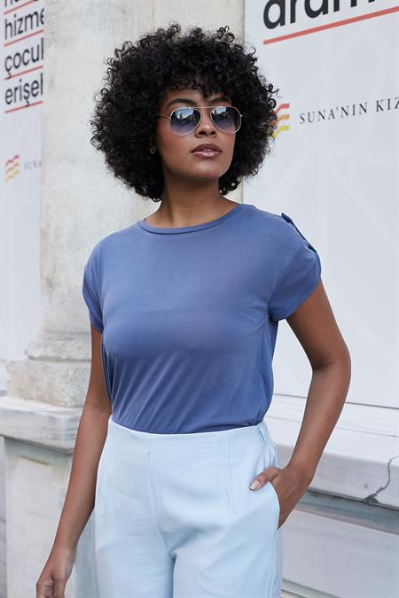 Kadın Modal Penye Geniş Sıfır Yaka Düşük Omuzlu Apoletli Kısa Kol T-shirt Bluz-İndigo