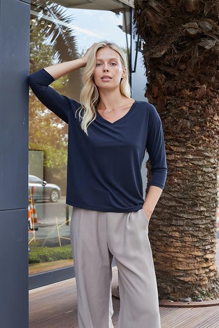 Kadın Kaliteli Modal Esnek Kumaş V Yaka Düşük omuzlu Kapri Truvakar Kol Hafif Salaş Bluz-Lacivert