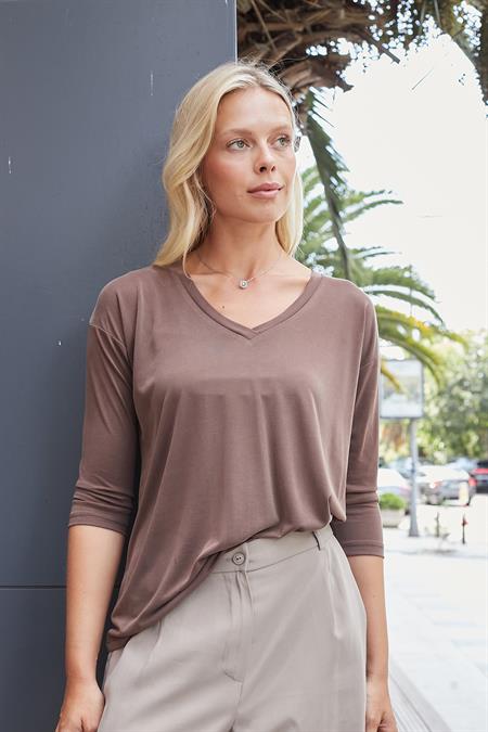 Kadın Kaliteli Modal Esnek Kumaş V Yaka Düşük omuzlu Kapri Truvakar Kol Hafif Salaş Bluz-Kahve