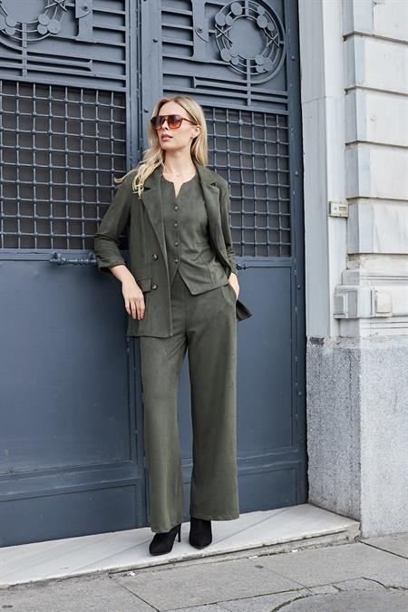 Kadın Süet Dokulu Kumaş Yakalı Capri Kol Cep Kapaklı Blazer Ceket-Haki 