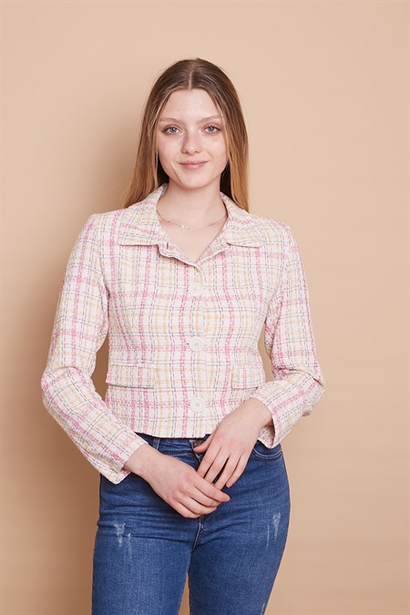 Önü Düğmeli Cep Kapaklı Tüvit Blazer Kısa Ceket-Krem Ekose